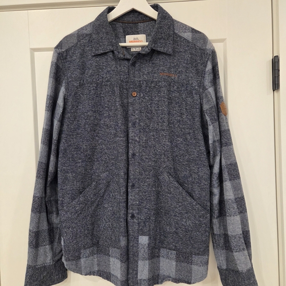 Merrell Blue Textured Button-Up Shirt - Picture 2 of 13